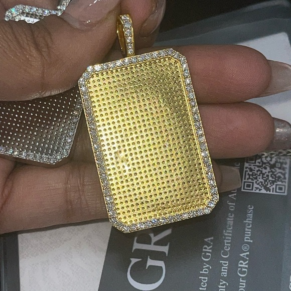 VVS GRA certified moissanite diamond two way spinning memory picture pendant - Picture 3 of 7